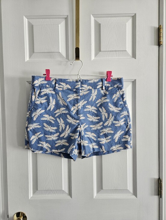 LOFT Pants - NWOT Ann Taylor LOFT The Rivieria Powder Slate Blue Shorts With Dragonfly Print